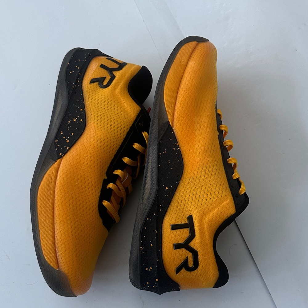TYR Men's Black and Orange Athletic Shoes